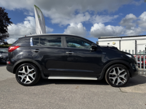 2013 Kia Sportage 2.0 Crdi Kx-4 in Black — image 5