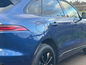 2021 Jaguar F-Pace 3.0 D300 Mhev R-Dynamic Se Auto AWD Euro 6 (s/s) 5dr in Blue — image 6