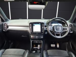 2019 Volvo Xc40 2.0 D3 R-Design Pro Auto Euro 6 (s/s) 5dr in Blue — image 4