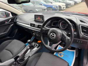 2015 Mazda Mazda3 2.0 Skyactiv-G Sport Nav Fastback Euro 5 (s/s) 4dr in Red — image 3