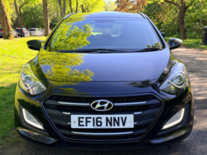 2016 Hyundai I30 1.6 Crdi Blue Drive Se Tourer Euro 6 (s/s) 5dr in Black — image 2