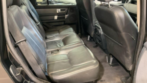2015 Land Rover Discovery 4 3.0 Sd V6 Hse Auto 4WD Euro 6 (s/s) 5dr in Black — image 3