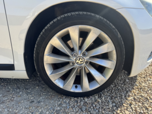 2009 Volkswagen Scirocco 2.0 Tsi Gt in White — image 6