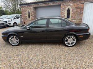 2008 Jaguar X-Type 2.2 D Dpf S in Black — image 4