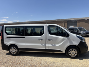 2018 Vauxhall Vivaro 9 SEAT Minibus 1.6 Cdti 2900 in White — image 2