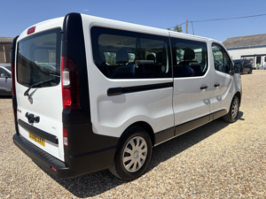 2018 Vauxhall Vivaro 9 SEAT Minibus 1.6 Cdti 2900 in White — image 3
