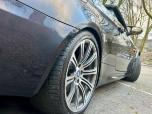 2009 BMW M3 4.0 M3*8k Extras-18stamps-Hpiclear-2keys-Edc**stunning Investment** in Black — image 6