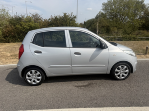 2013 Hyundai I10 1.2 Classic in Silver — image 2