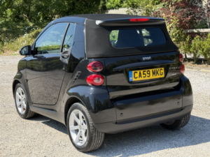 2010 Smart Fortwo 1.0 Mhd Pulse in Black — image 6