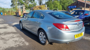 2010 Vauxhall Insignia 2.0 Cdti Se Nav in Silver — image 5