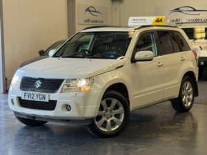 2012 Suzuki Grand Vitara 2.4 Vvt Sz5 in White — image 4