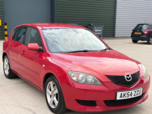 2004 Mazda Mazda3 1.6 Ts2 5dr in Red — image 5