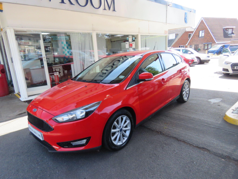 2017 Ford Focus 2.0 Tdci Titanium Euro 6 (s/s) 5dr in Red — image 1