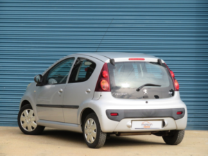 2012 Peugeot 107 1.0 12v Active Euro 5 5dr in Silver — image 5