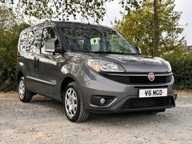 2015 Fiat Doblo 1.6 Multijet Easy Euro 5 5dr in Grey — image 1