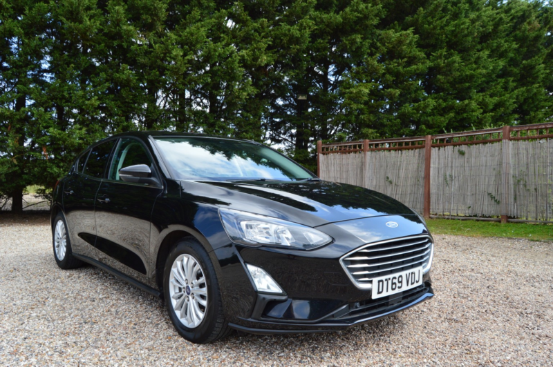 2020 Ford Focus 1.0 T Ecoboost Titanium in Black — image 1