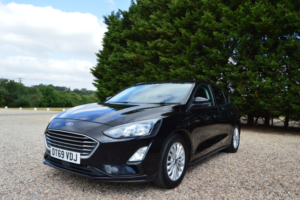 2020 Ford Focus 1.0 T Ecoboost Titanium in Black — image 2
