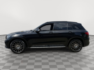 2018 Mercedes-Benz Glc 2.1 Glc220d Amg Line (premium) SUV 5dr Diesel G-Tronic 4matic Euro 6 (s/s) (170 Ps) in Black — image 5