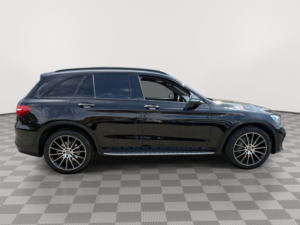 2018 Mercedes-Benz Glc 2.1 Glc220d Amg Line (premium) SUV 5dr Diesel G-Tronic 4matic Euro 6 (s/s) (170 Ps) in Black — image 6
