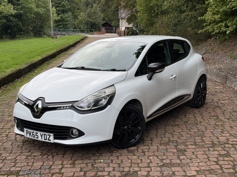 2015 Renault Clio 1.5 Dynamique S Nav Dci 90 in White — image 1