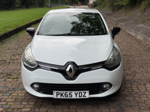 2015 Renault Clio 1.5 Dynamique S Nav Dci 90 in White — image 3