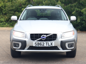 2012 Volvo Xc70 2.4 D5 Se in Silver — image 5