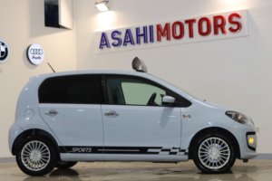 2013 Volkswagen Up! 1.0 High Up! Asg Euro 5 5dr in White — image 2