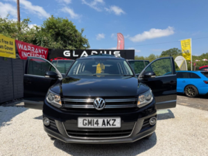 2014 Volkswagen Tiguan 2.0 Tdi Bluemotion Tech Match DSG 4WD Euro 5 (s/s) 5dr in Black — image 5
