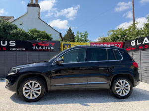 2014 Volkswagen Tiguan 2.0 Tdi Bluemotion Tech Match DSG 4WD Euro 5 (s/s) 5dr in Black — image 6