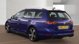 2017 Volkswagen Golf 2.0 Tsi Bluemotion Tech R Estate 310bhp 4x4,fsh in Blue — image 3