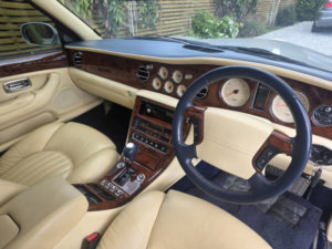 1999 Bentley Arnage 4.4 V8 in Silver — image 4