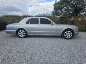 1999 Bentley Arnage 4.4 V8 in Silver — image 6
