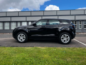 2019 Land Rover Range Rover Evoque 2.0 Range Rover Evoque S D Auto 4WD 5dr in Black — image 2