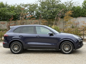 2016 Porsche Cayenne 3.6 in Blue — image 2