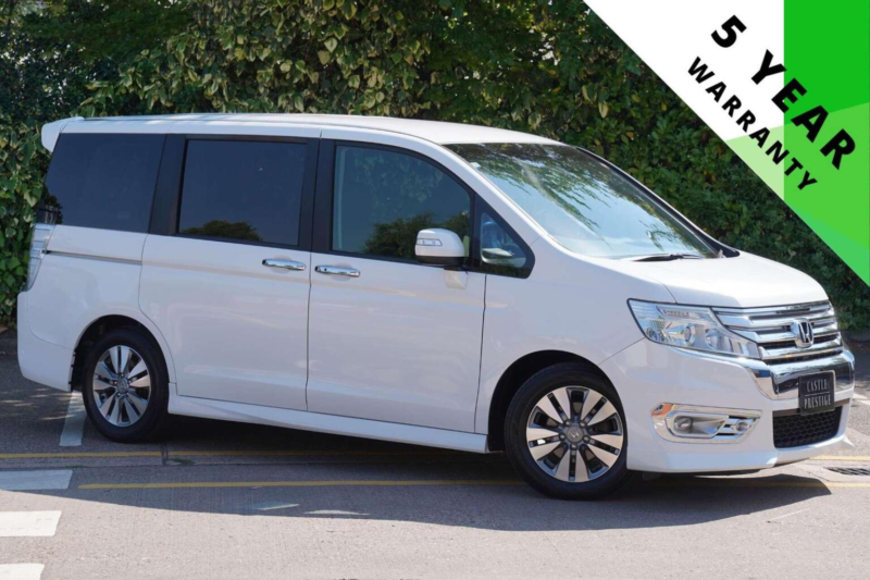 2015 Honda Stepwagon 2.0 Spada Z 5dr 8 Seats in White — image 1