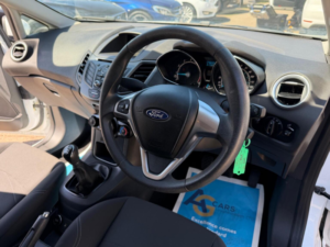 2016 Ford Fiesta 1.25 Style Euro 6 5dr in White — image 3