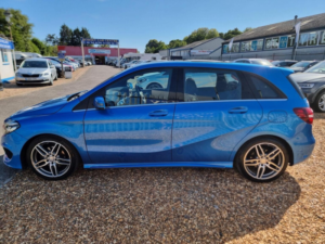 2016 Mercedes-Benz B Class 1.6 B200 Amg Line (premium Plus) 7g-Dct Euro 6 (s/s) 5dr in Blue — image 4