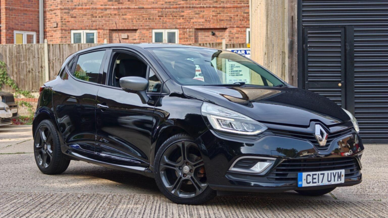 2017 Renault Clio 1.2 Tce Dynamique S Nav Euro 6 (s/s) 5dr in Black — image 1