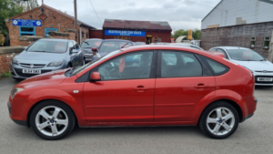 2008 Ford Focus 1.6 Zetec Climate in Red — image 3