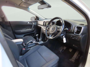 2016 Kia Sportage 1.6 Gdi 2 Euro 6 (s/s) 5dr in White — image 5