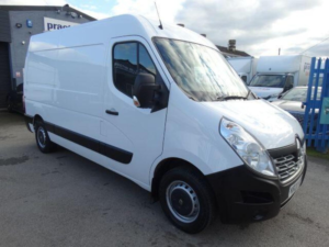 2020 Renault Master 2.3 Dci Mm35 Fwd Mwb L2h2 Euro 6 in White — image 3