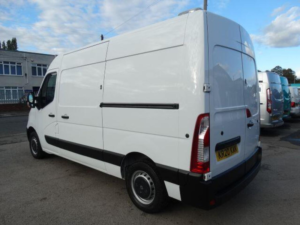 2020 Renault Master 2.3 Dci Mm35 Fwd Mwb L2h2 Euro 6 in White — image 6