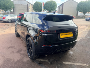 2020 Land Rover Range Rover Evoque 2.0 D180 Mhev R-Dynamic Hse in Black — image 4