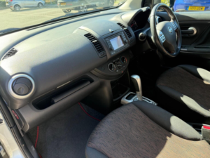 2010 Nissan Note 1.6 16v N-Tec Auto Euro 4 5dr in Silver — image 6