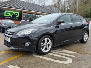 2012 Ford Focus 1.6 Tdci Zetec Euro 5 (s/s) 5dr in Black — image 4