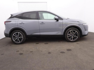 2023 Nissan Qashqai 1.3 Dig-T Mhev Tekna Xtron Euro 6 (s/s) 5dr in Grey — image 3