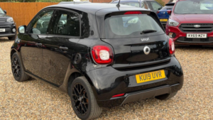2019 Smart Forfour 0.9t Urbanshadow Twinamic Euro 6 (s/s) 5dr in Black — image 4