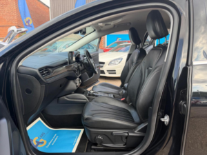 2019 Ford Focus 2.0 Ecoblue Vignale Auto Euro 6 (s/s) 5dr in Black — image 4