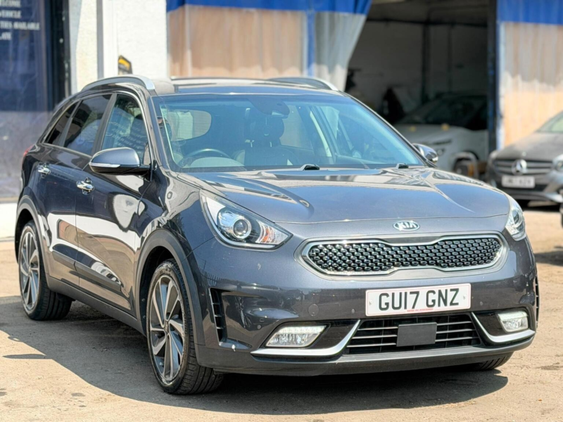 2017 Kia Niro 1.6h Gdi First Edition Dct Euro 6 (s/s) 5dr in Grey — image 1