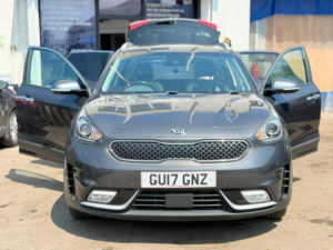 2017 Kia Niro 1.6h Gdi First Edition Dct Euro 6 (s/s) 5dr in Grey — image 6